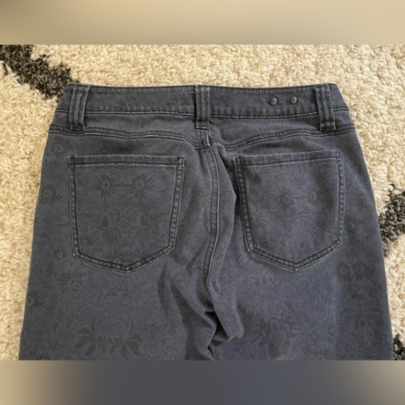 Cabi Lace Damask Print Skinny Jeans - 6‎ - Picture 6 of 9